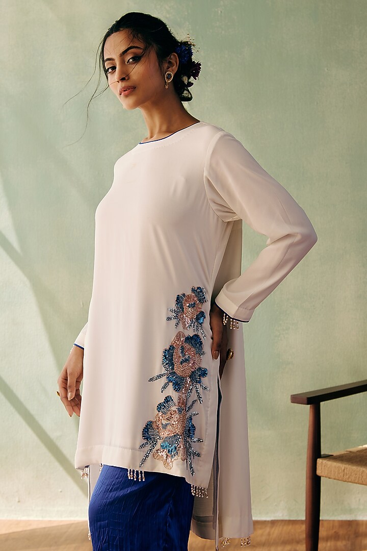 Ivory Georgette Sequins Embroidered High-Low Kurta Set by Label Japji Arora at Pernia's Pop Up Shop