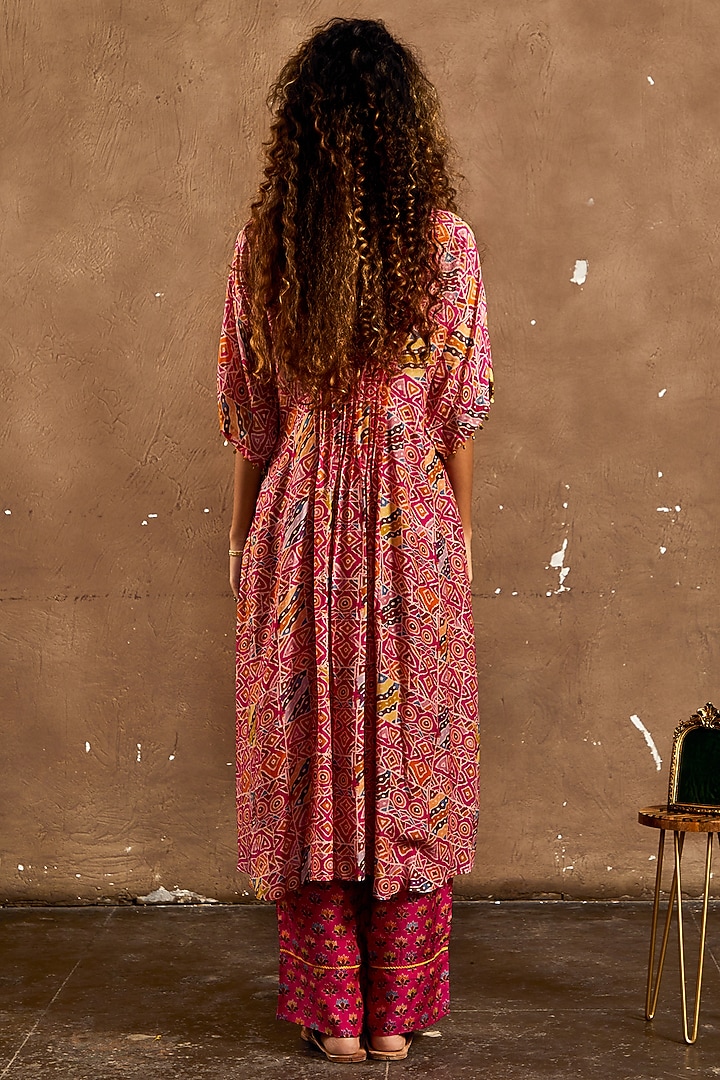Pink Cotton Silk Geometric Printed Kaftan Set by Label Kinjal Modi at Pernia's Pop Up Shop