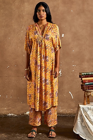 Mustard Cotton Silk Geometric Printed Kaftan Set by Label Kinjal Modi
