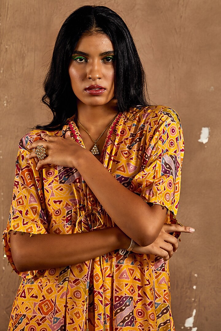 Mustard Cotton Silk Geometric Printed Kaftan Set by Label Kinjal Modi at Pernia's Pop Up Shop