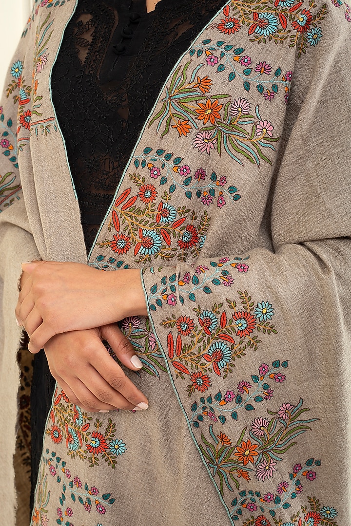 Beige Pashmina Hand Embroidered Shawl by Pashme`Ladakh at Pernia's Pop Up  Shop