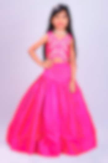 Rani pink Taffeta Silk Motifs Embroidered Lehenga Set For Girls by Lakshmi Reddy at Pernia's Pop Up Shop