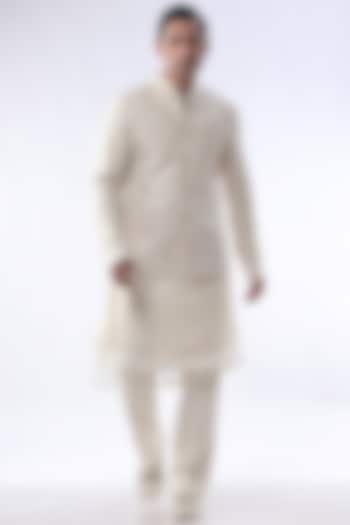 Off-White Chanderi & Cotton Silk Resham Embroidered Bundi Jacket Set by Kommal Sood