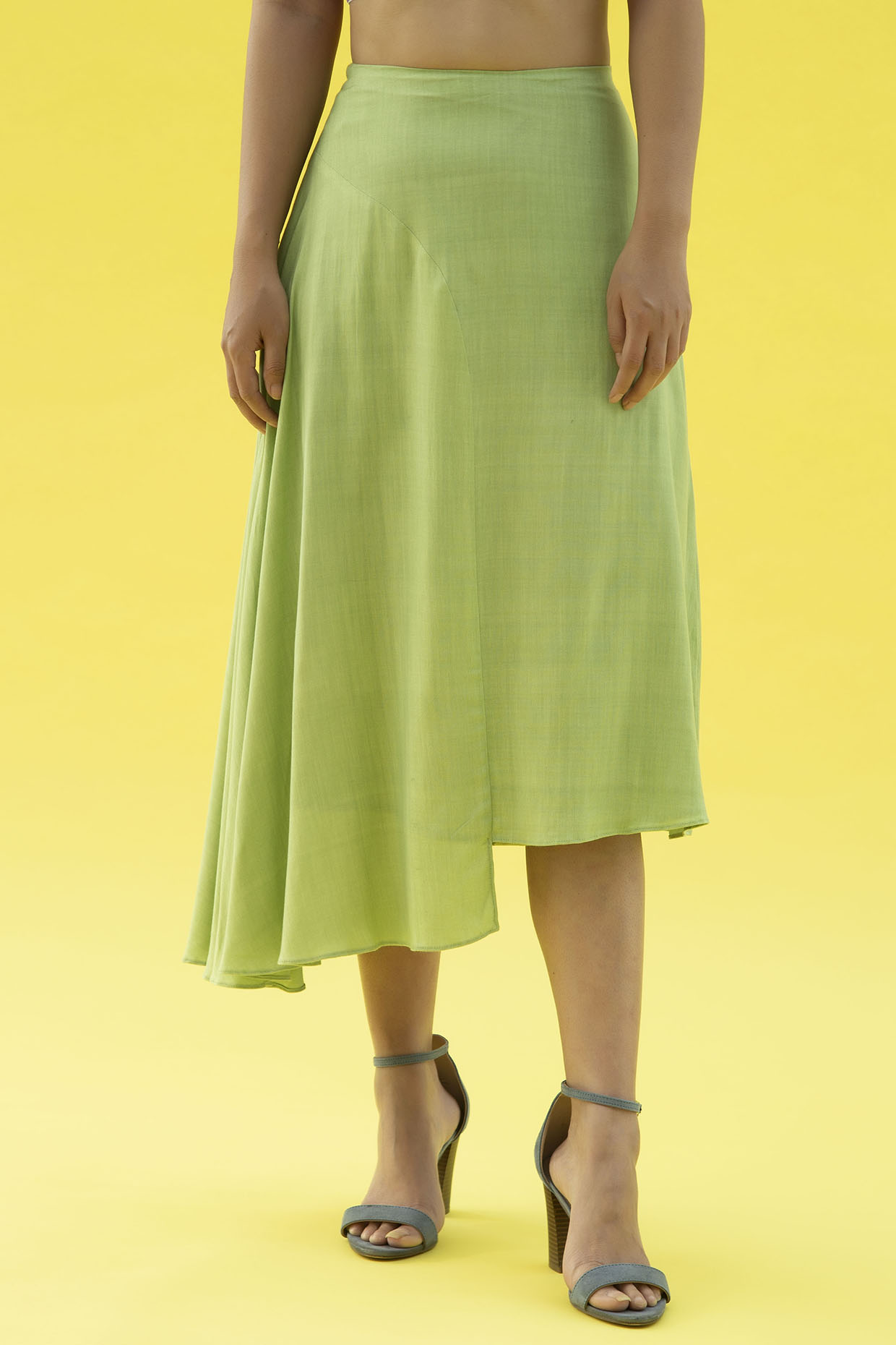 Asymmetrical skirt green shop
