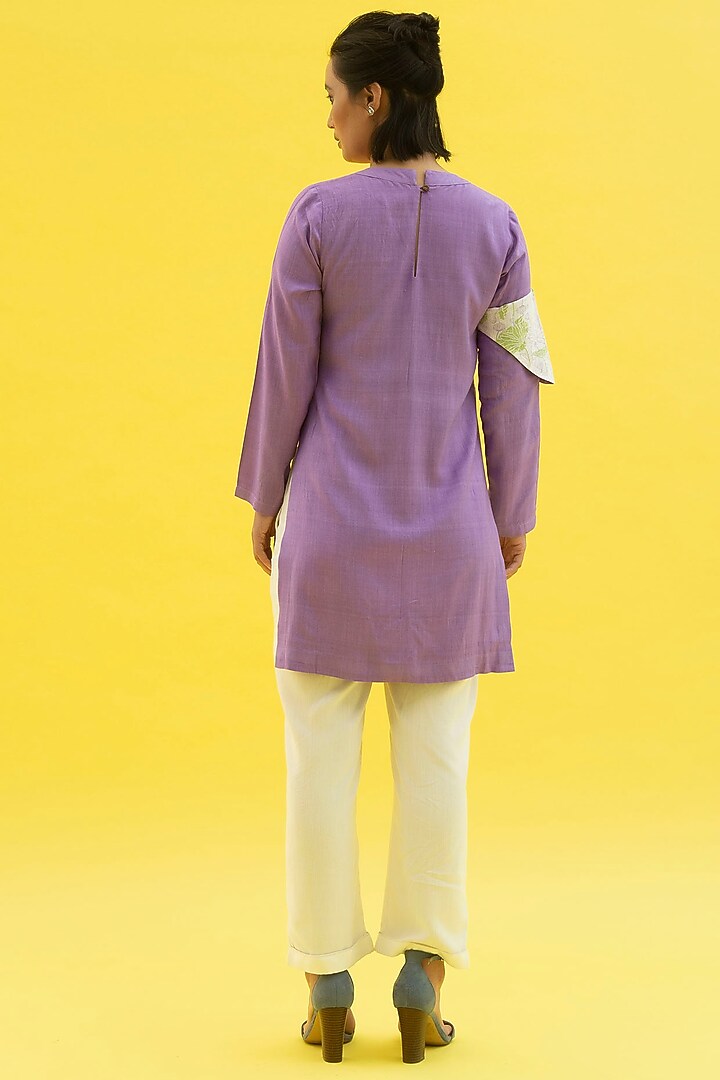 Cherry Blossom Purple Straight Kurta by Label Meesa at Pernia's Pop Up Shop