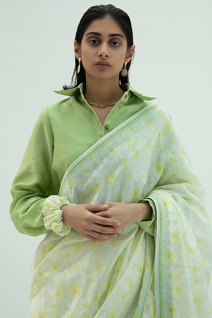 Sun White Hand Printed Festive Saree by Label Meesa at Pernia's Pop Up Shop
