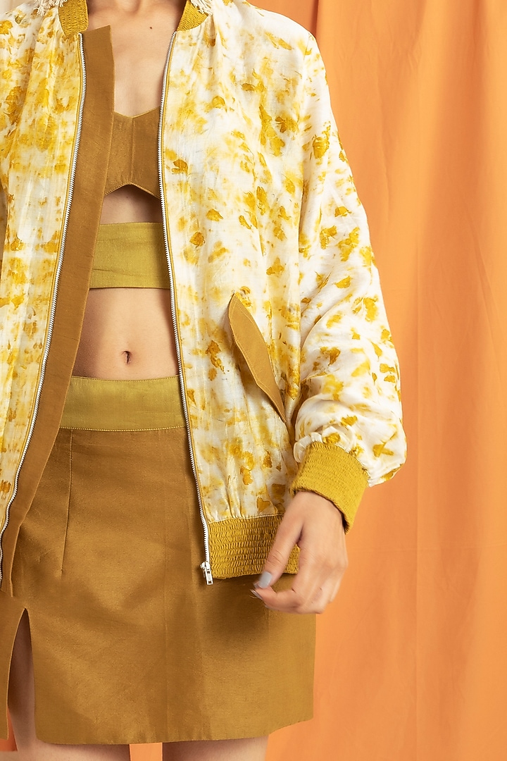 Multi-Coloured Silk Chanderi Jacket by Label Meesa at Pernia's Pop Up Shop