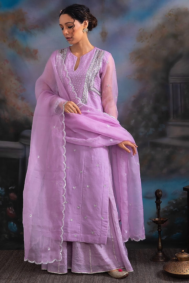 Lavender Pure Katan Silk & Cotton Silk Hand Embroidered Kurta Set by Label Meesa at Pernia's Pop Up Shop
