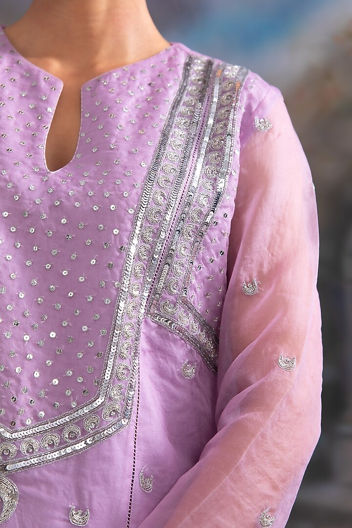 Lavender Pure Katan Silk & Cotton Silk Hand Embroidered Kurta Set by Label Meesa at Pernia's Pop Up Shop