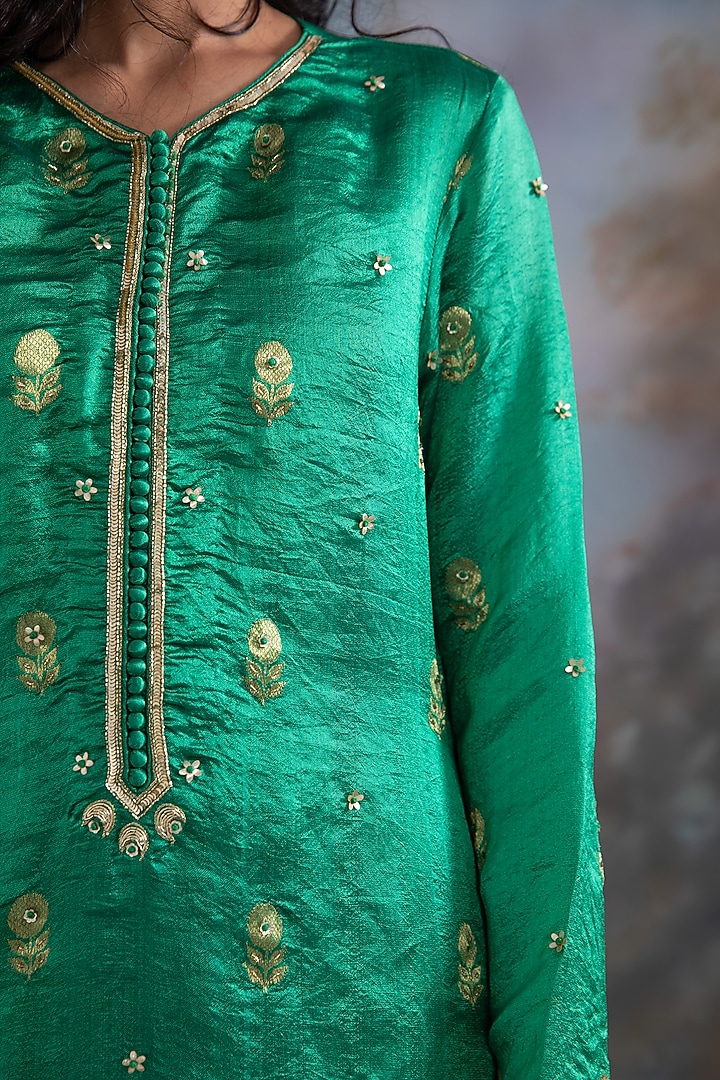 Emerald Green Pattu Silk & Cotton Tissue Hand Embroidered Kurta Set by Label Meesa at Pernia's Pop Up Shop