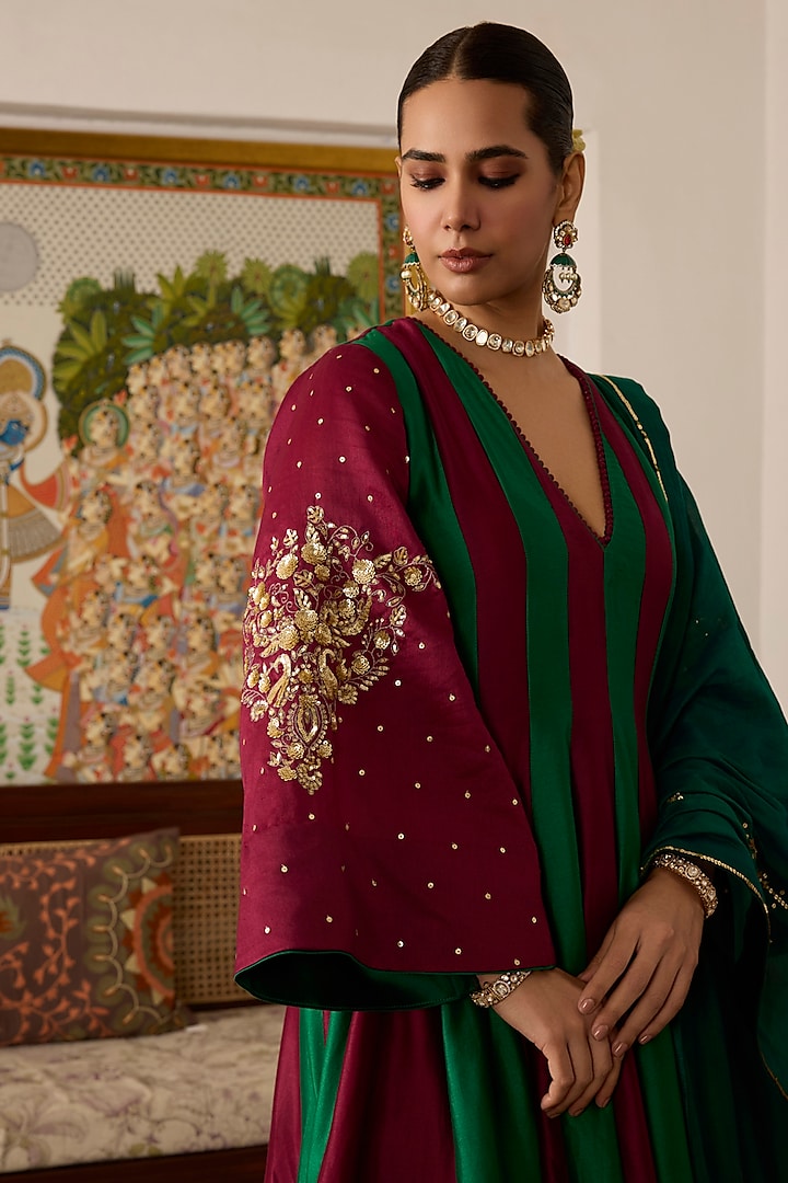 Pernia's Pop Up Shop - Label Meesa Women Green & Maroon Chanderi Silk Zari Embroidered Anarkali Set