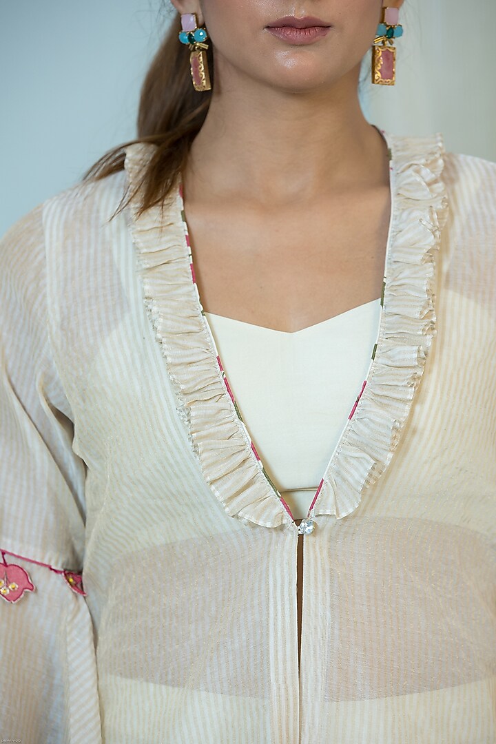 Off-White Embroidered Cape Set by Label Meesa at Pernia's Pop Up Shop
