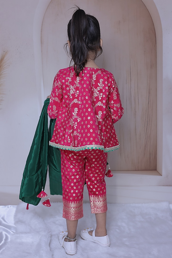 Magenta Pink Brocade Kurta Set For Girls by Little Loom at Pernia's Pop Up Shop