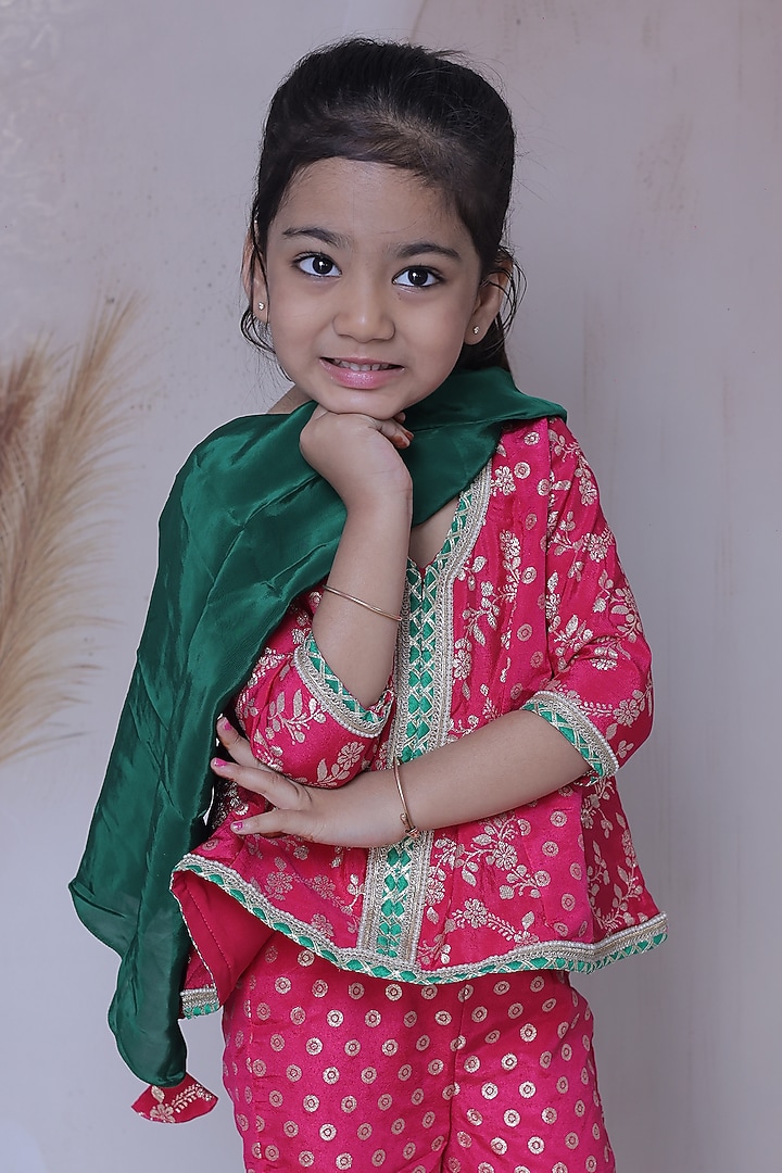 Magenta Pink Brocade Kurta Set For Girls by Little Loom at Pernia's Pop Up Shop