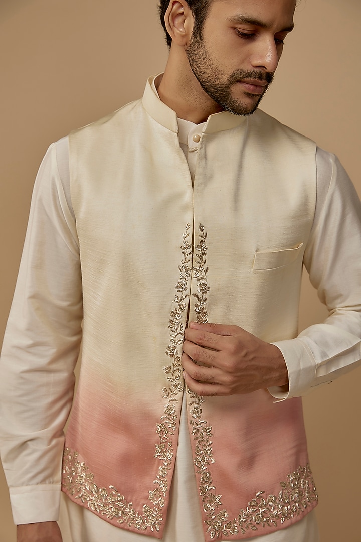 Ivory & Pink Linen Satin Zardosi Embroidered Shaded Bundi Jacket by LABEL POOJA RANKA at Pernia's Pop Up Shop