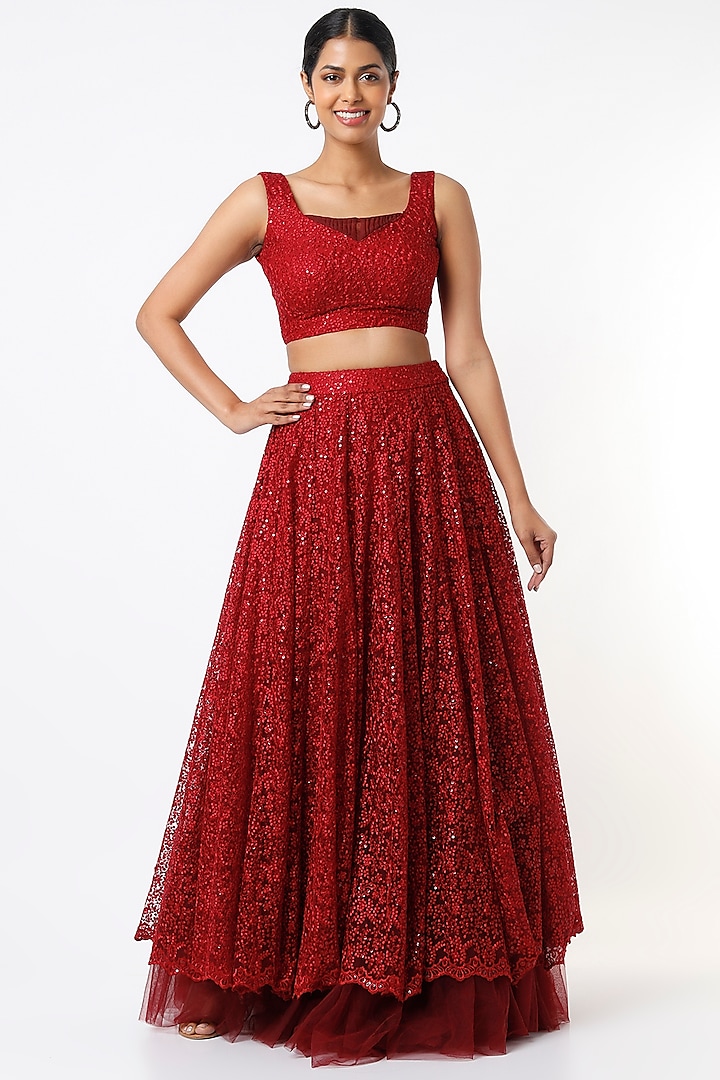 Cayenne Red Self-Embroidered Wedding Lehenga Set by Label Muskan Agarwal at Pernia's Pop Up Shop