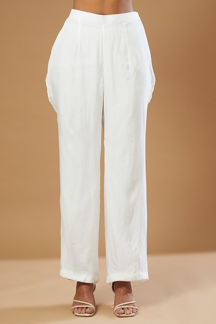 White Crepe Jacket Set by Label Muskan Agarwal at Pernia's Pop Up Shop