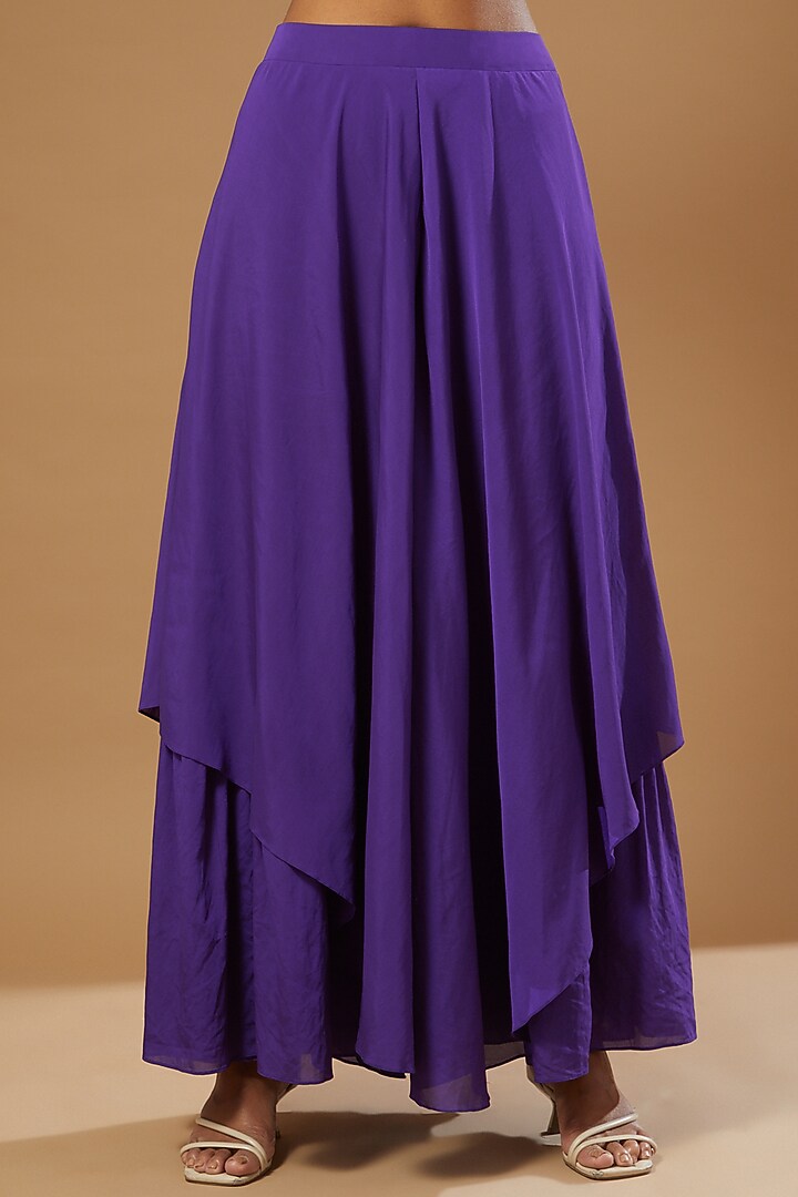 Purple Embroidered Cape Set by Label Muskan Agarwal at Pernia's Pop Up Shop