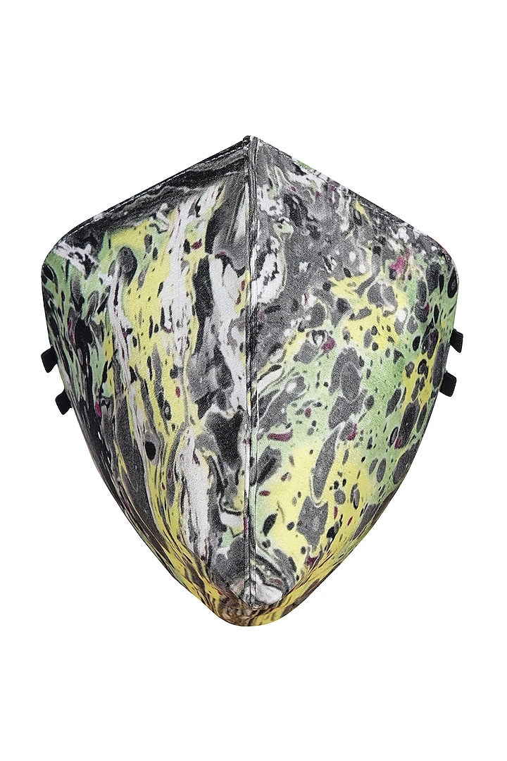 Green & Grey Printed Antimicrobial Mask With Zip Pouch by Limerick By Abirr N' Nanki