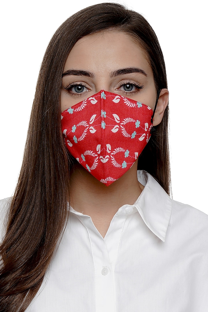 Coral Printed Antimicrobial Mask With Zip Pouch by Limerick By Abirr N' Nanki at Pernia's Pop Up Shop