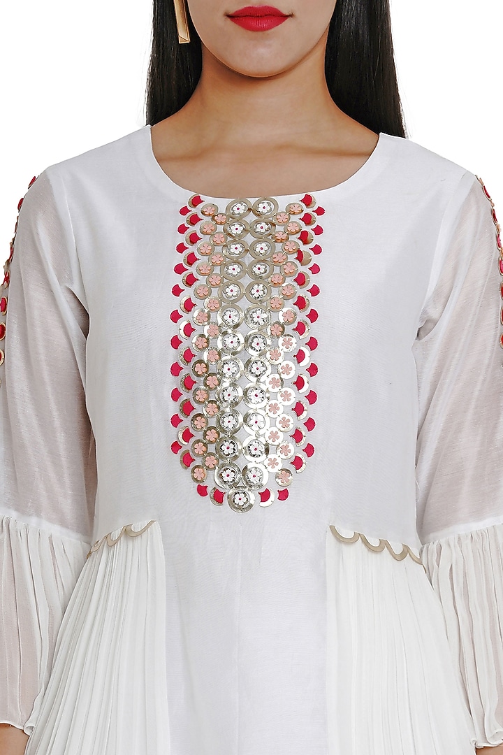 Ivory 3D Floral Embroidered Tunic by Limerick By Abirr N' Nanki at Pernia's Pop Up Shop