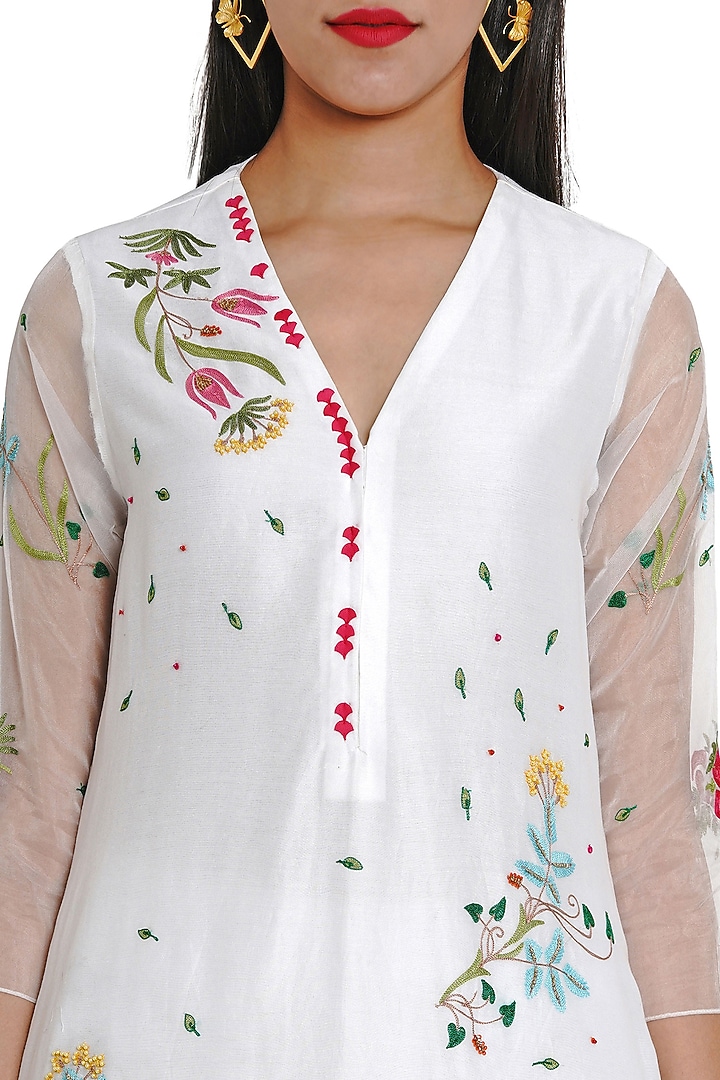 Ivory Floral Embroidered Tunic by Limerick By Abirr N' Nanki at Pernia's Pop Up Shop