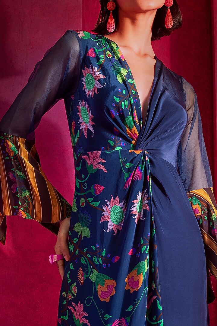 Navy Blue Printed Tunic Set by Limerick By Abirr N' Nanki at Pernia's Pop Up Shop
