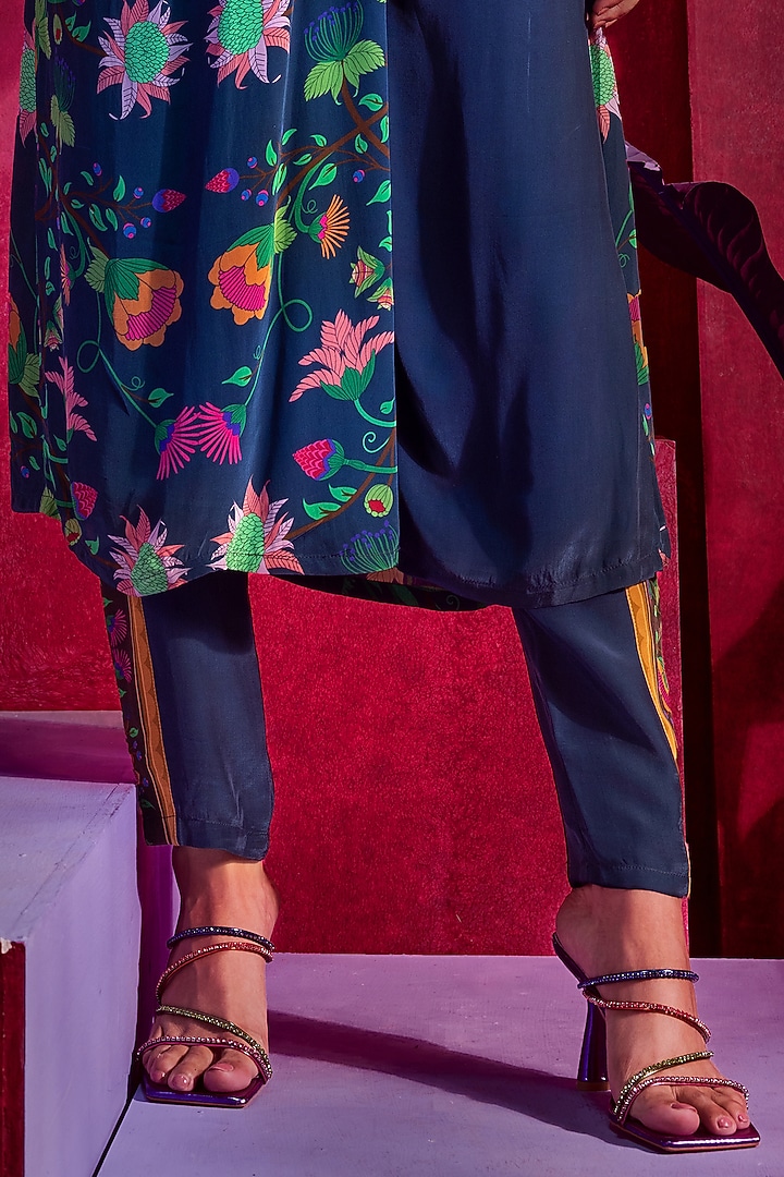 Navy Blue Printed Tunic Set by Limerick By Abirr N' Nanki at Pernia's Pop Up Shop