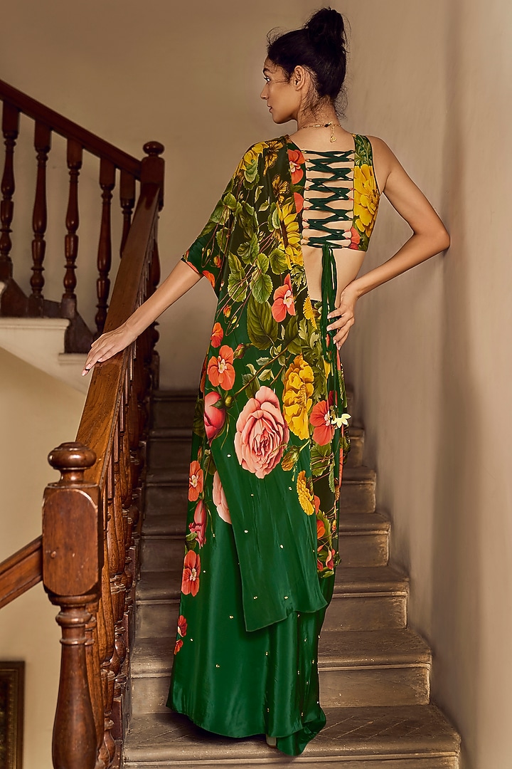Emerald Green Crepe Embellished Pre-Draped Wedding Saree Set by Limerick By Abirr N' Nanki at Pernia's Pop Up Shop