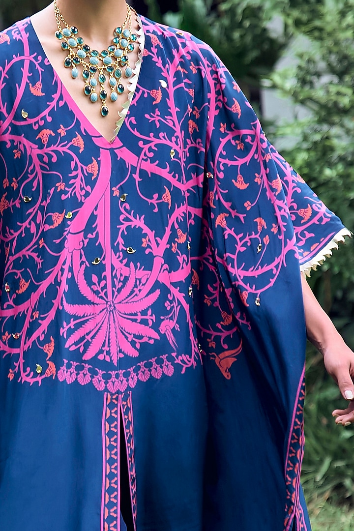 Navy Blue Crepe Hand Embroidered Kurta Set by Limerick By Abirr N' Nanki at Pernia's Pop Up Shop