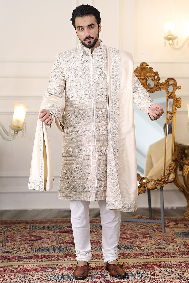 Ivory Pure Silk Dabka Embroidered Groom Sherwani Set by Label Mukund Taneja at Pernia's Pop Up Shop