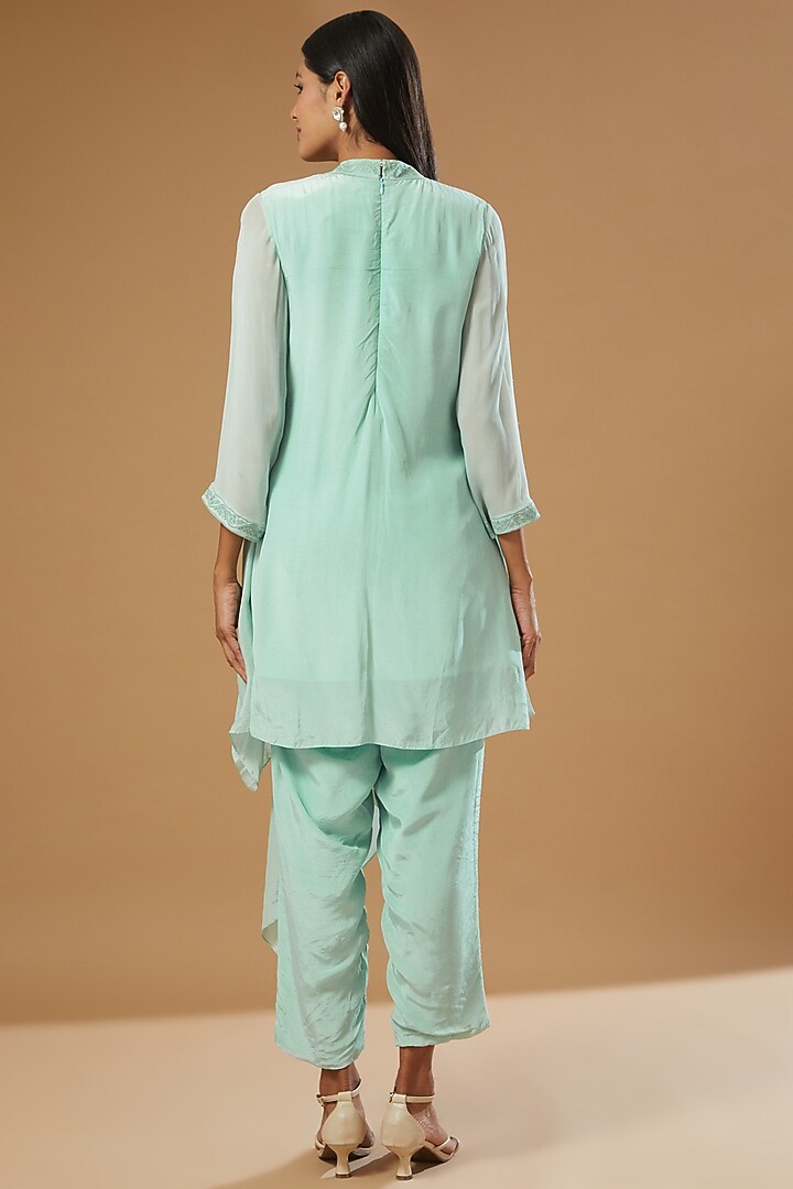 Mint Green Embroidered Kaftan Set by Label Muskan Agarwal at Pernia's Pop Up Shop