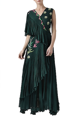 Deep green embroidered gown by Limerick By Abirr N' Nanki