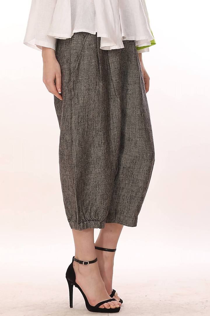 Black Pleated Linen Pants by linencut at Pernia's Pop Up Shop