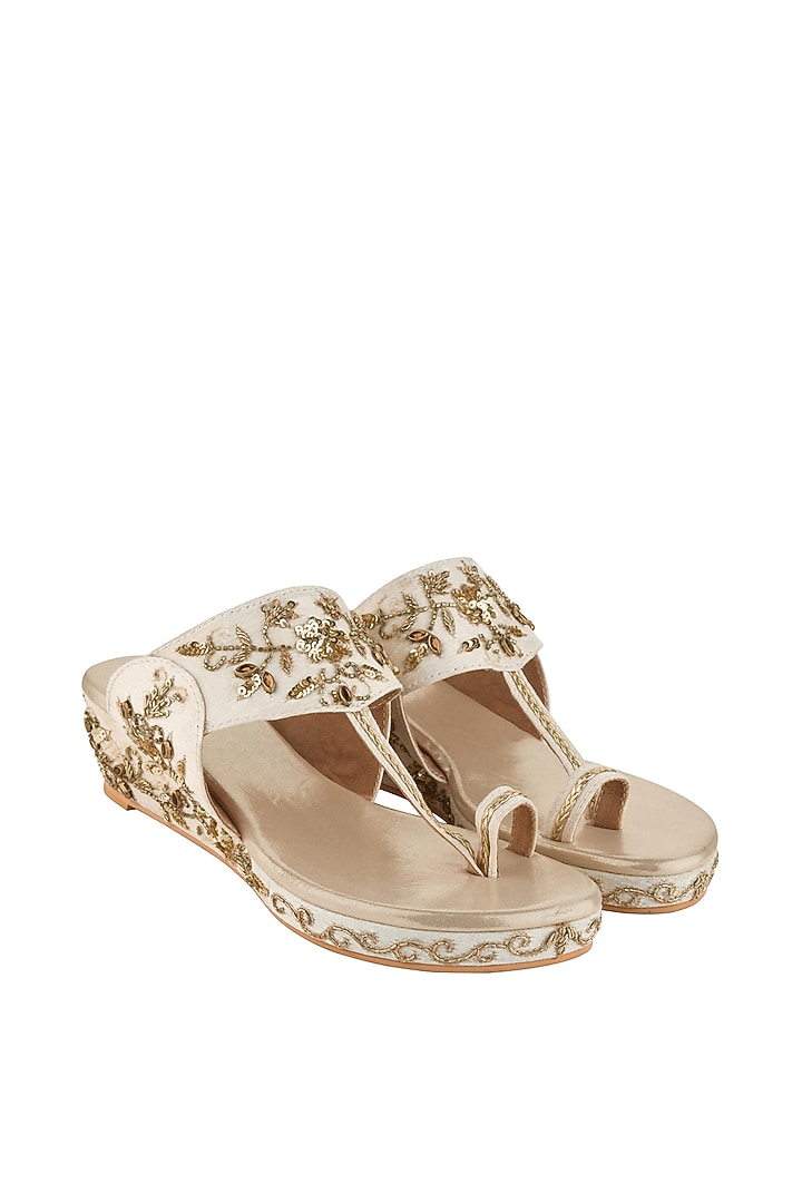 Ivory Hand Embroidered Kolhapuri Wedges by Leonish By Nidhi Sheth at Pernia's Pop Up Shop