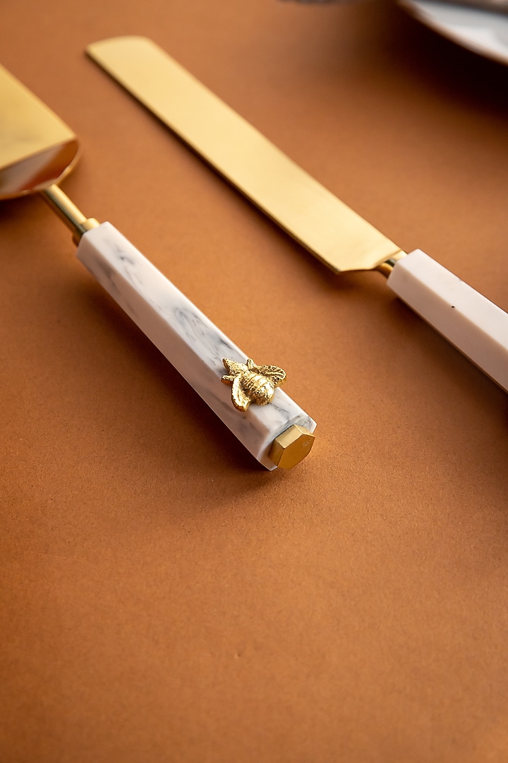 White & Gold Stainless Steel Cutlery (Set Of 3) by Logam at Pernia's Pop Up Shop