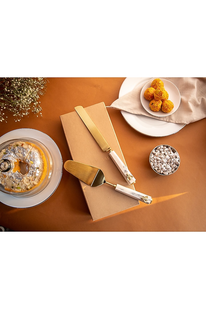 White & Gold Stainless Steel Cutlery (Set Of 3) by Logam at Pernia's Pop Up Shop