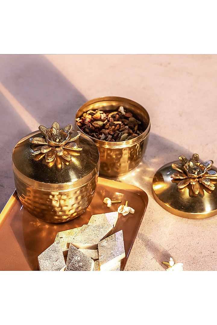 Shiny Gold Jars (Set of 2) by Logam