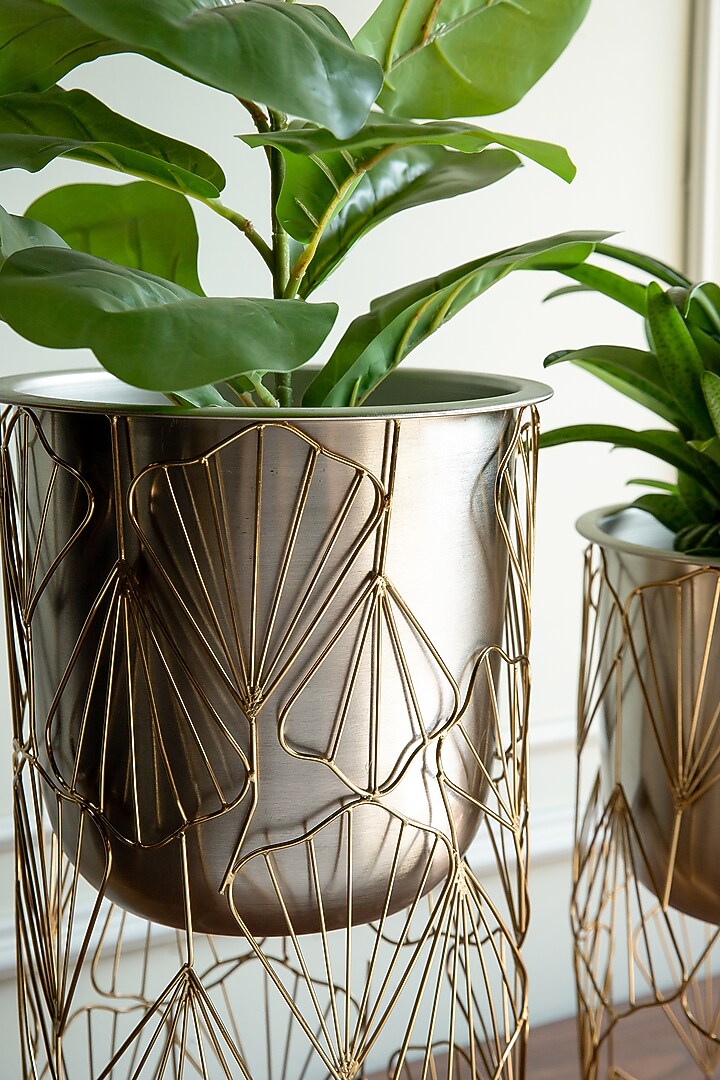 Silver Metal Planter Set by Logam at Pernia's Pop Up Shop