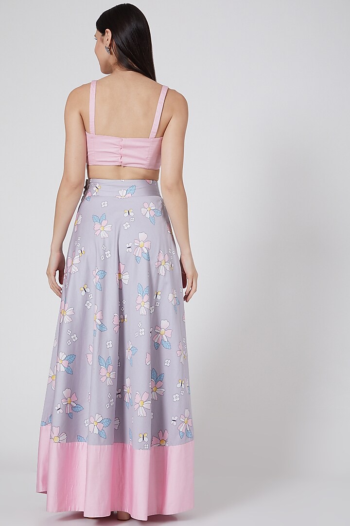 Grey & Pink Printed Lehenga Set by LABEL PRIYANKA KAR at Pernia's Pop Up Shop