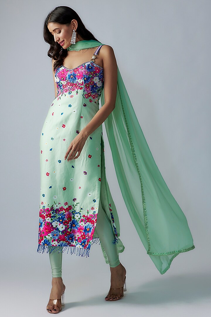 Green Cotton Floral Printed & Bead Embroidered Kurta Set by LABEL PRIYANKA KAR at Pernia's Pop Up Shop