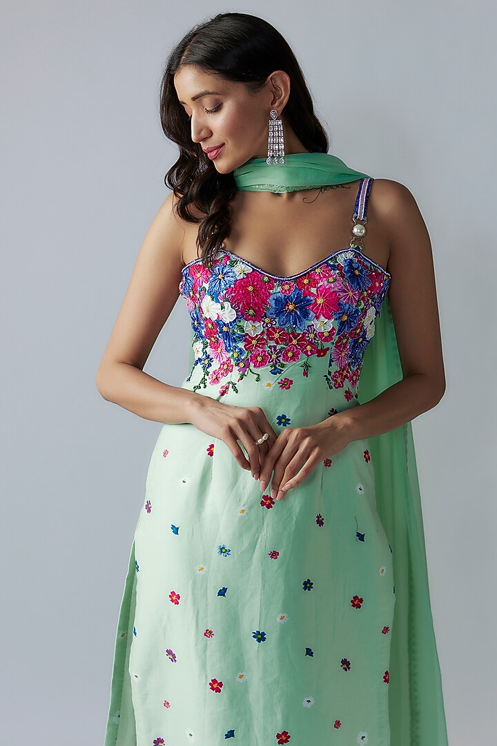 Green Cotton Floral Printed & Bead Embroidered Kurta Set by LABEL PRIYANKA KAR at Pernia's Pop Up Shop