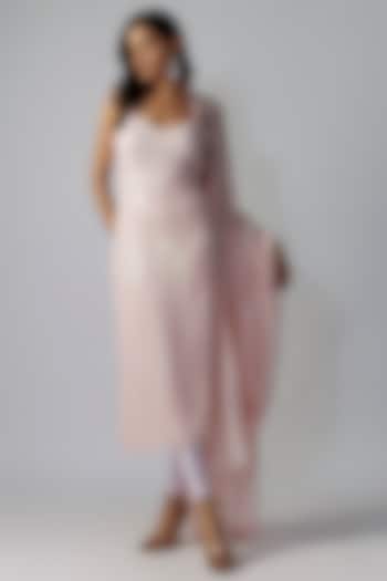 Peach Georgette Sequins Embroidered Kurta Set by LABEL PRIYANKA KAR at Pernia's Pop Up Shop