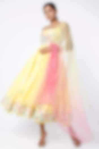 Yellow Embroidered Wedding Anarkali Set by LABEL PRIYANKA KAR at Pernia's Pop Up Shop