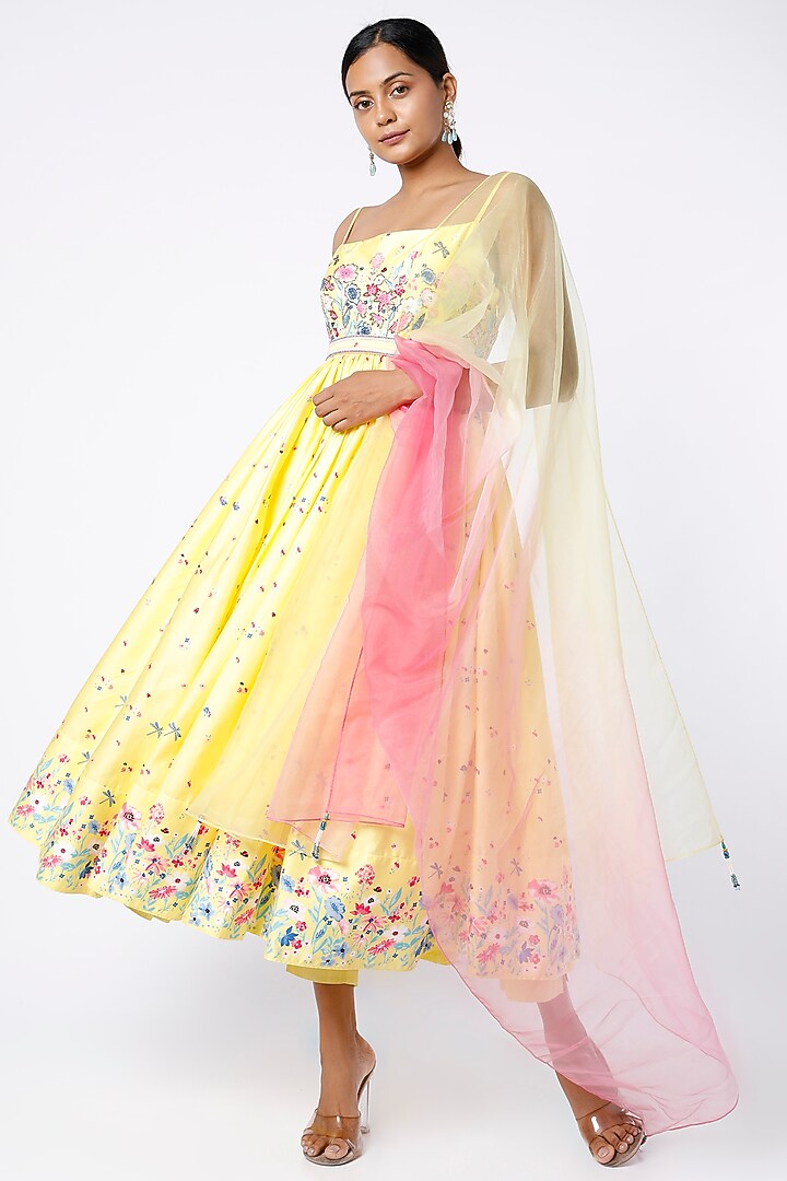 Yellow Embroidered Wedding Anarkali Set by LABEL PRIYANKA KAR at Pernia's Pop Up Shop