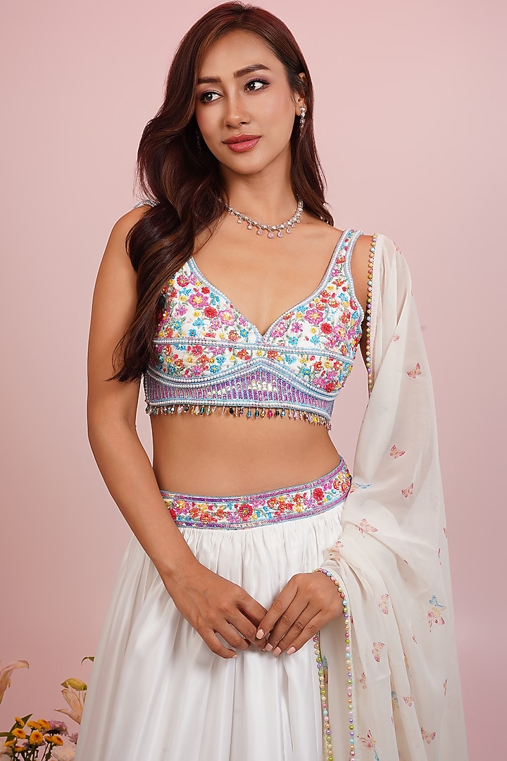 White Satin Floral Printed & Hand Embroidered Wedding Lehenga Set by LABEL PRIYANKA KAR at Pernia's Pop Up Shop