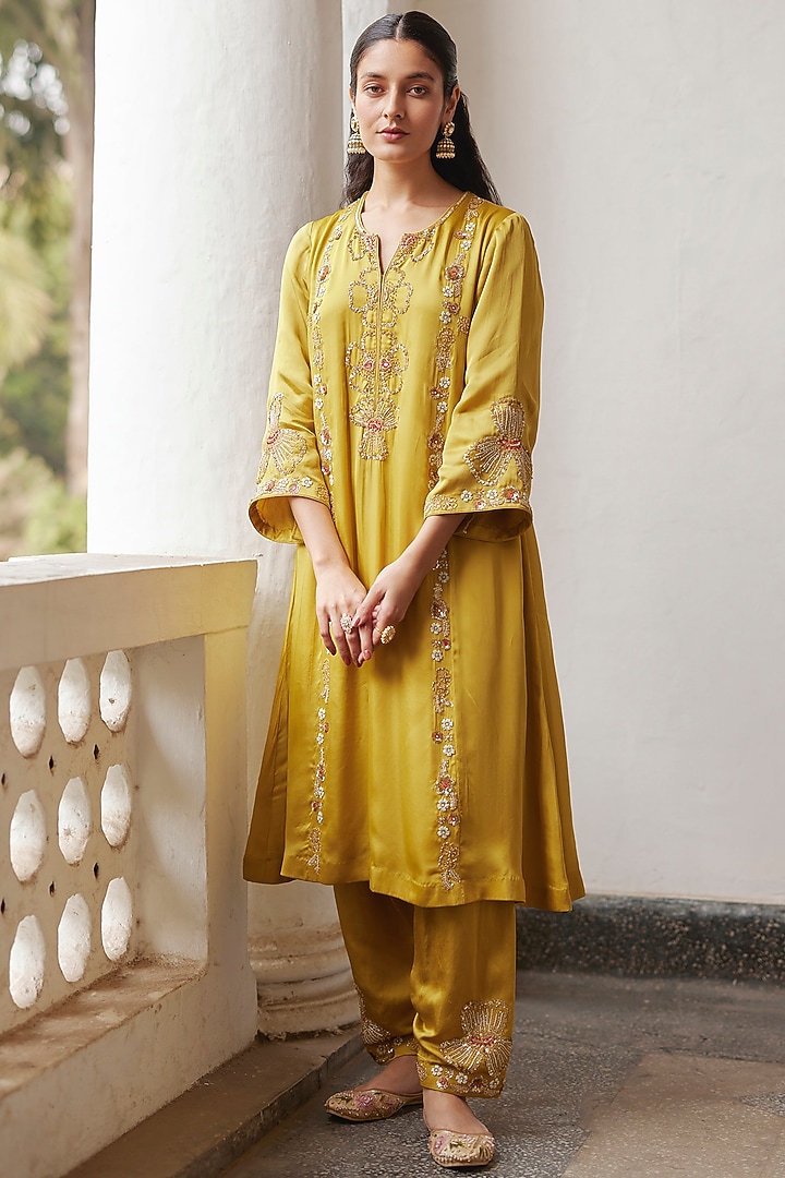 Mehendi Green Satin Organza Bugle Beads & Crystal Embroidered Kurta Set by Label RSD at Pernia's Pop Up Shop