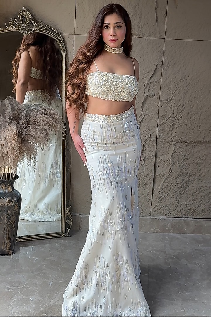 Ivory Silk Organza Hand Work Fish-Cut Jacket Wedding Lehenga Set by LASHA at Pernia's Pop Up Shop