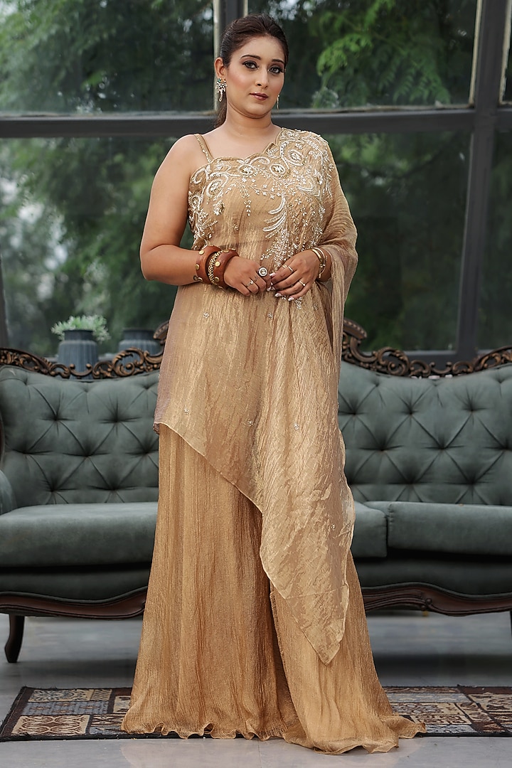 Gold Silk Zari Tissue Dabka Embroidered Kaftan Set by LASHA at Pernia's Pop Up Shop