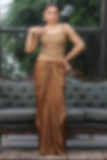 Antique Gold Zari Tissue Pre-Draped Skirt Set by LASHA at Pernia's Pop Up Shop